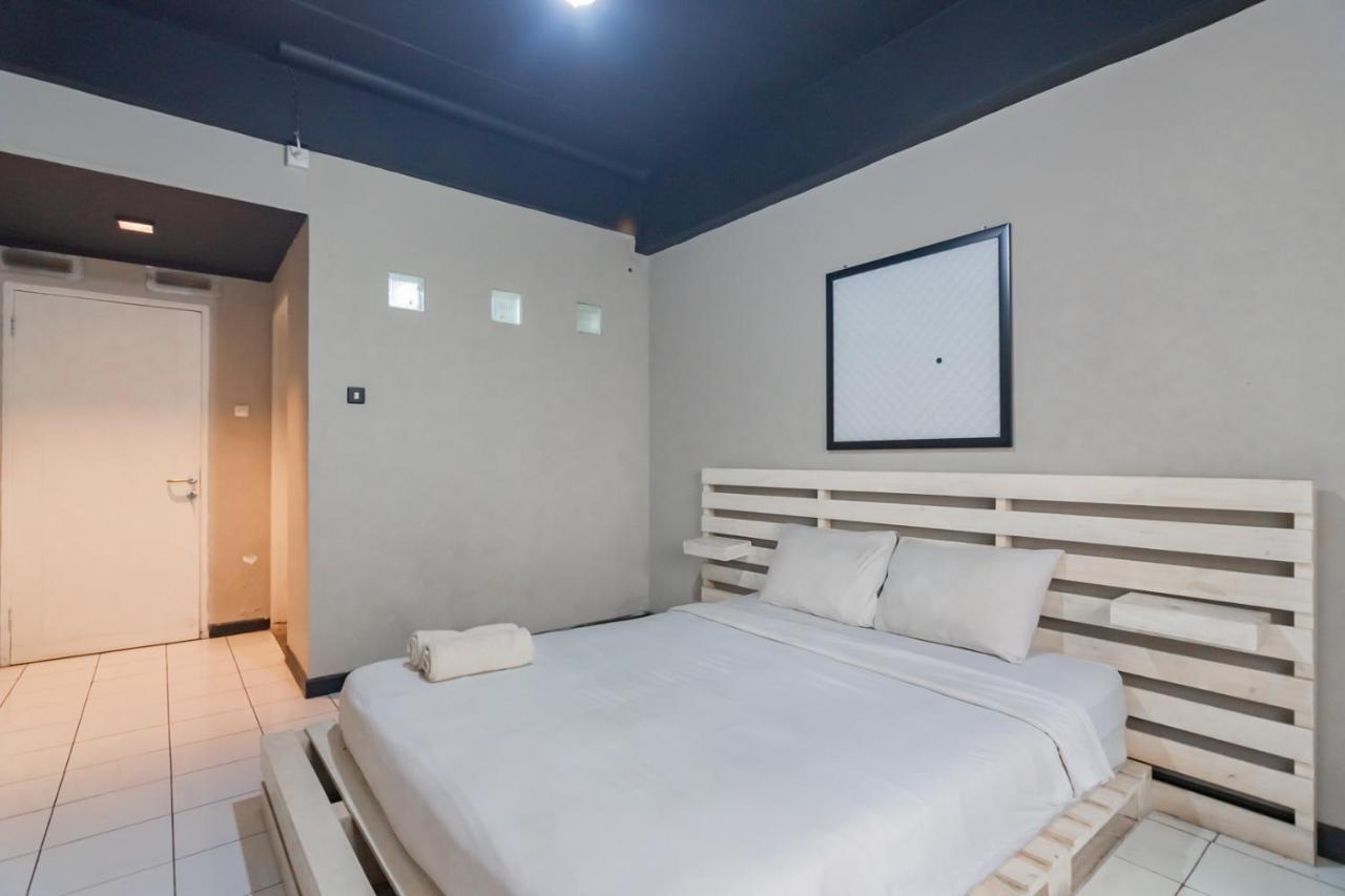 Reddoorz At 33 2* Bandung